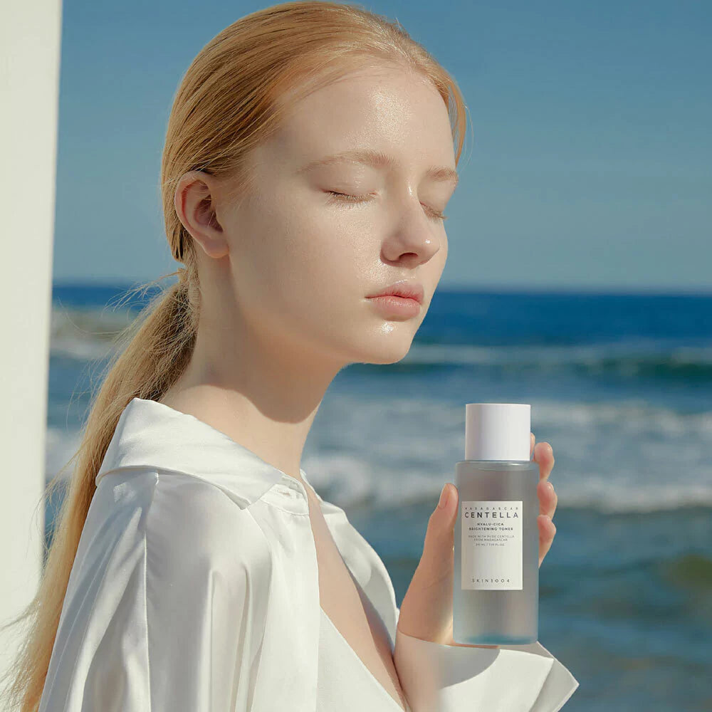 Toner Facial Skin1004 Hyalu-Cica Brightening Toner 210ml